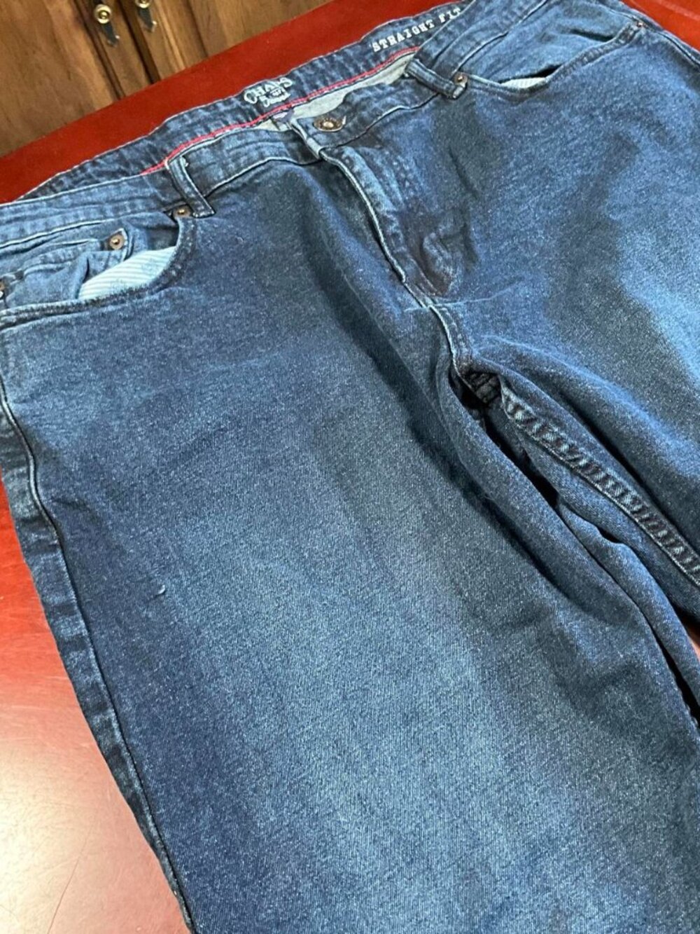 Mens Chaps Dark Wash Blue Denim Straight Fit Jeans (40x34)